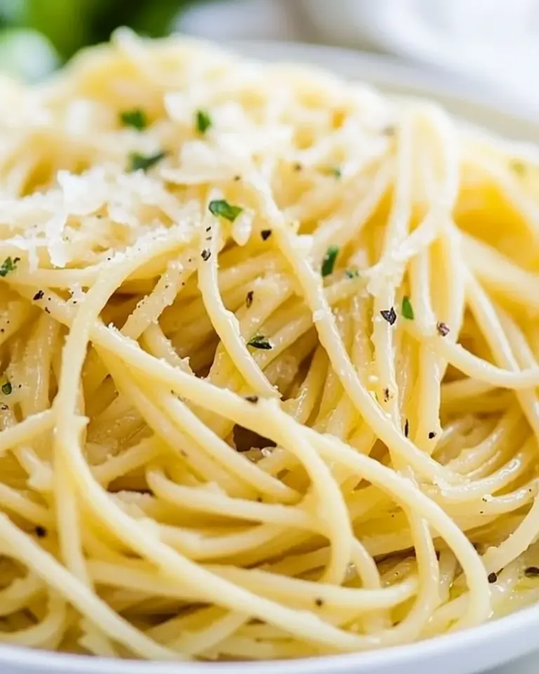 Homemade Spaghetti with Olive Oil and Garlic photo